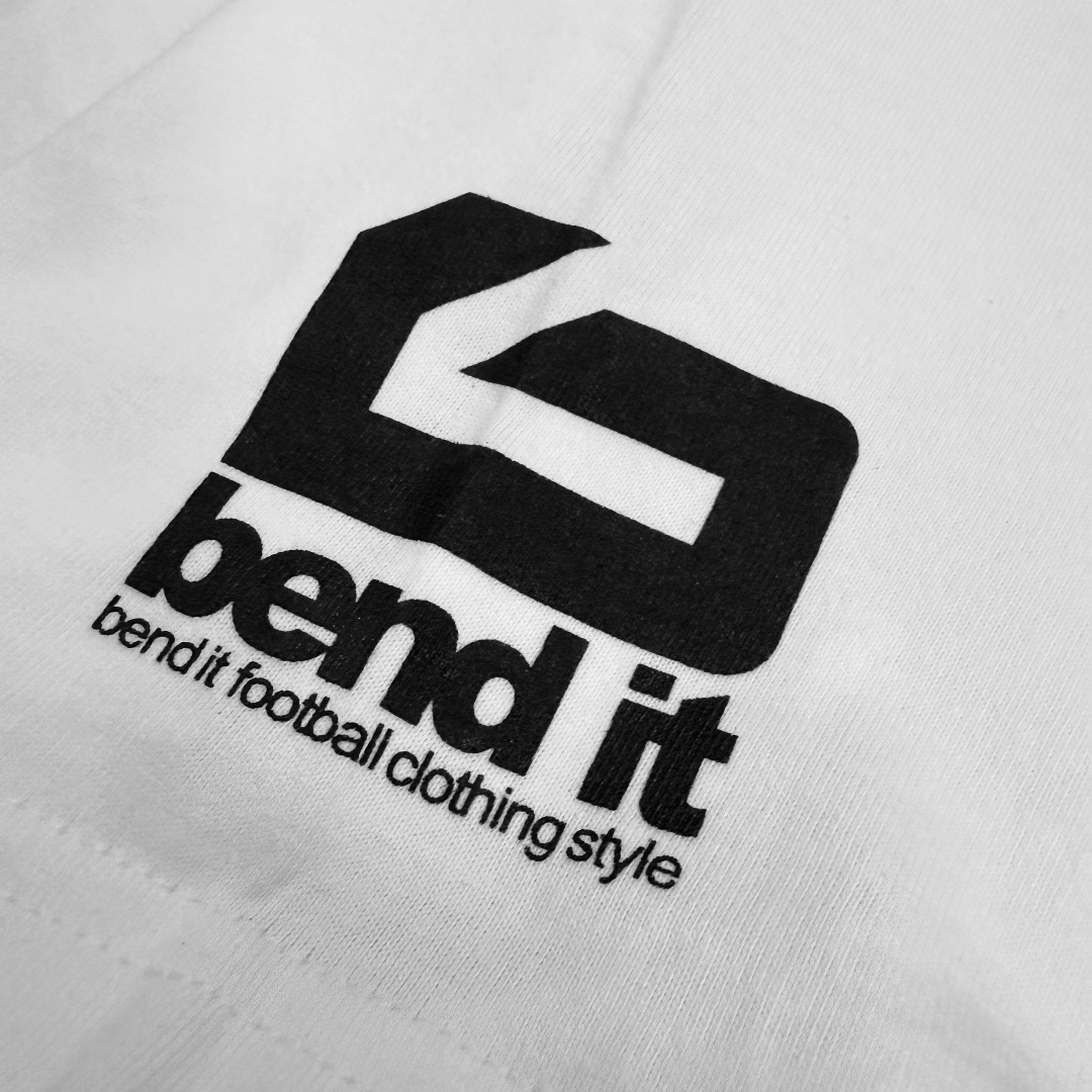 復刻版 cut in cotton Tシャツ | Bend It サッカーウェア