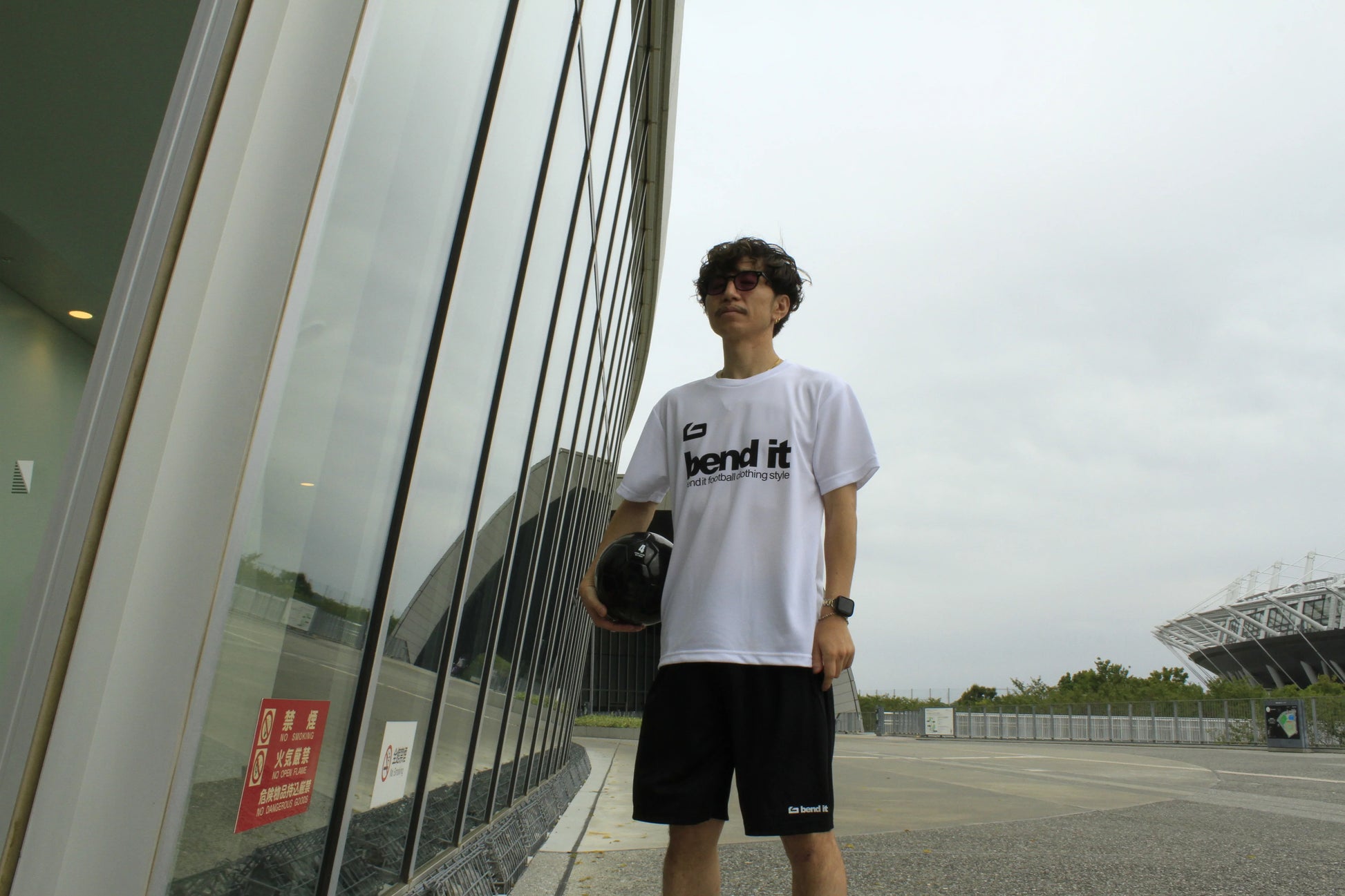 スマートで洗練された、サッカー上達を願うすべての人に捧げるドライパンツ be25_10 ドライハーフパンツ | Bend It サッカーウェア