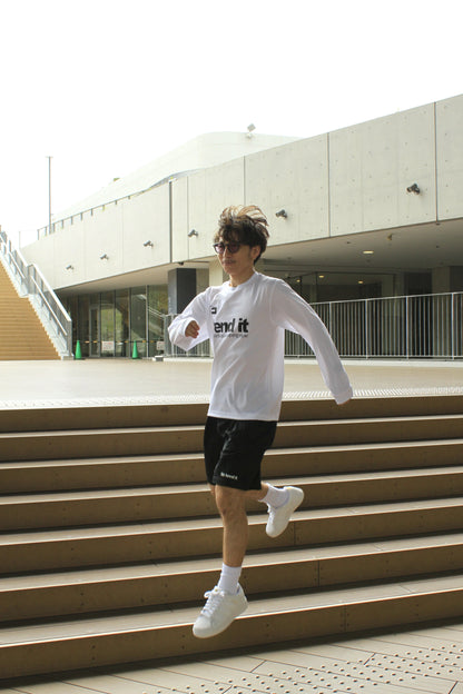 純粋で誠実な想いを込めた、グラウンドでも街でも映えるモダンなメッセージロングTシャツ be25_03 止蹴運ドライロングスリーブTシャツ | Bend It サッカーウェア