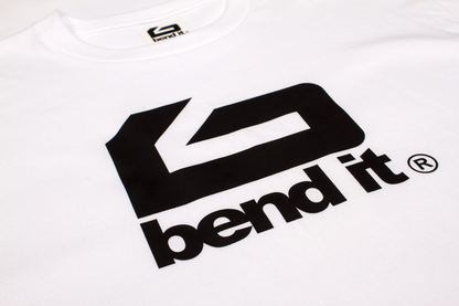 快適でタイムレスなコットンロゴTシャツ｜オールシーズン活躍する万能デザイン be25_05 コットンlogoTシャツ | Bend It サッカーウェア