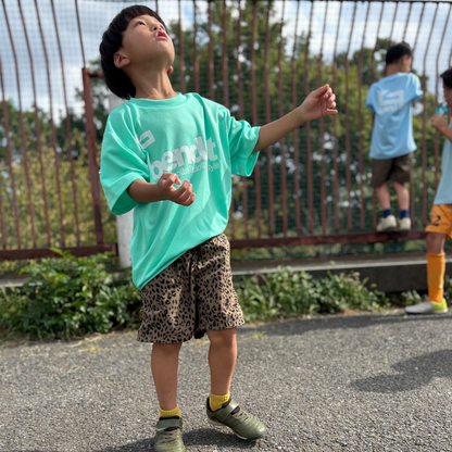 ジュニアサイズ 親子でのおそろいコーデや、チーム仲間とのユニフォーム風アイテムとして最適 be25_13 | Bend It サッカーウェア