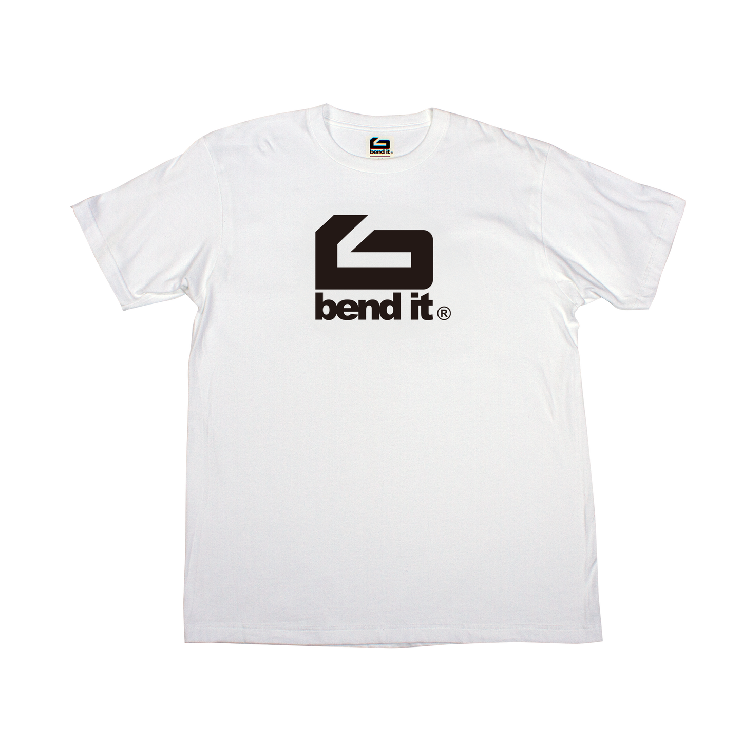 快適でタイムレスなコットンロゴTシャツ｜オールシーズン活躍する万能デザイン be25_05 コットンlogoTシャツ | Bend It サッカーウェア