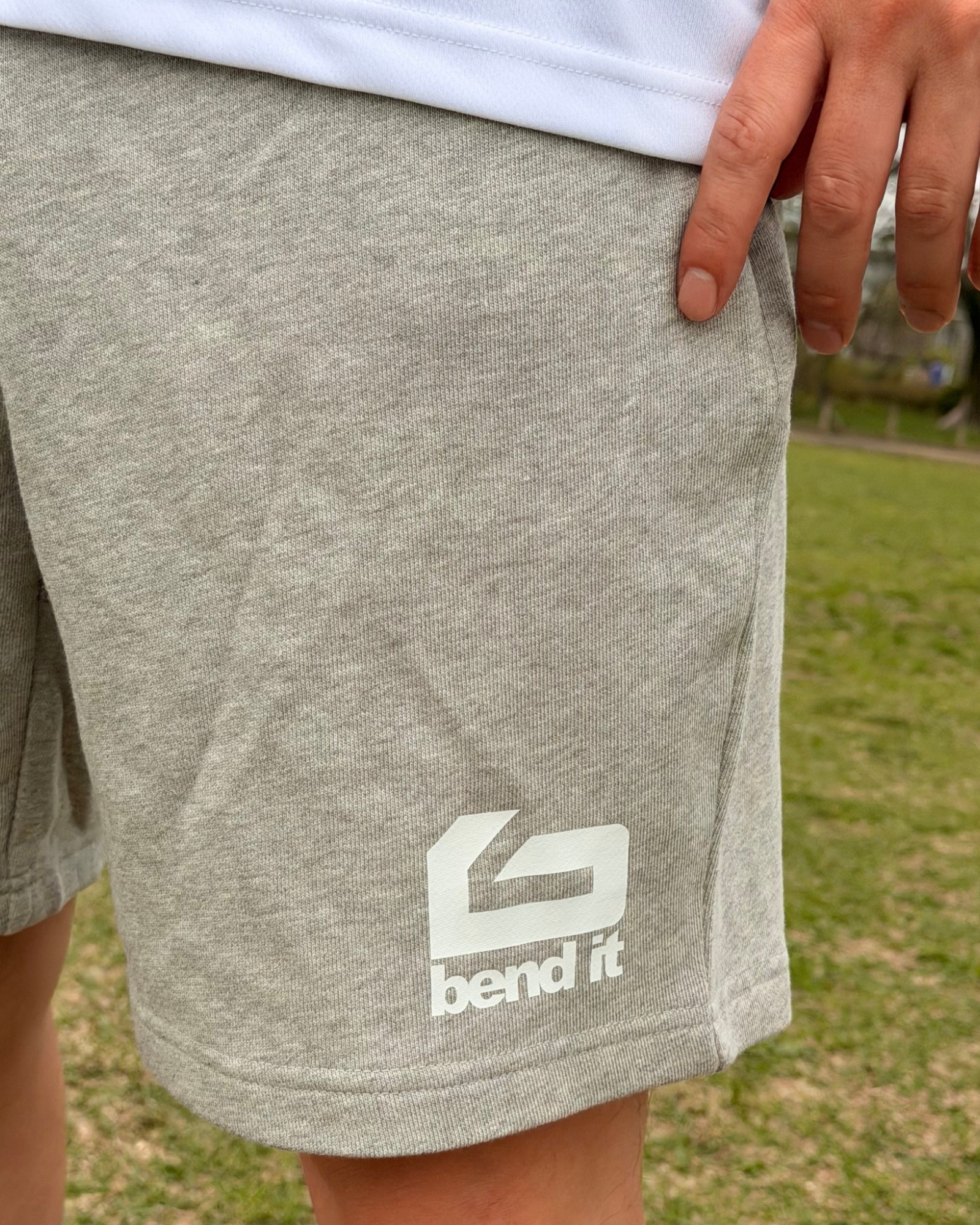 be26-08 men's Basic Logo Pile Shorts | Bend It サッカーウェア